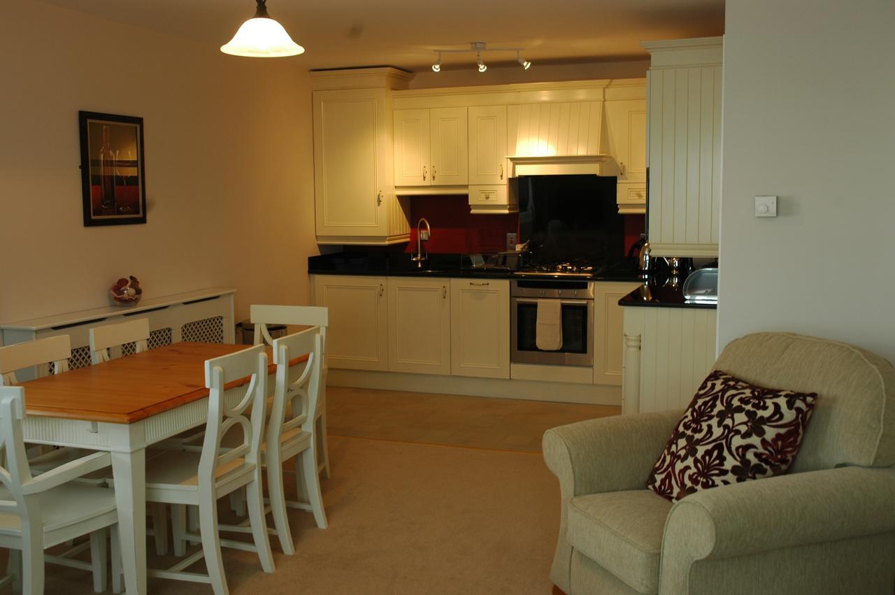 Moyvalley Hotel Self Catering Cottages Eksteriør bilde